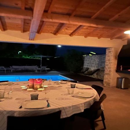 Modern Villa With Private Pool In Malauc N มาโลแซน ภายนอก รูปภาพ